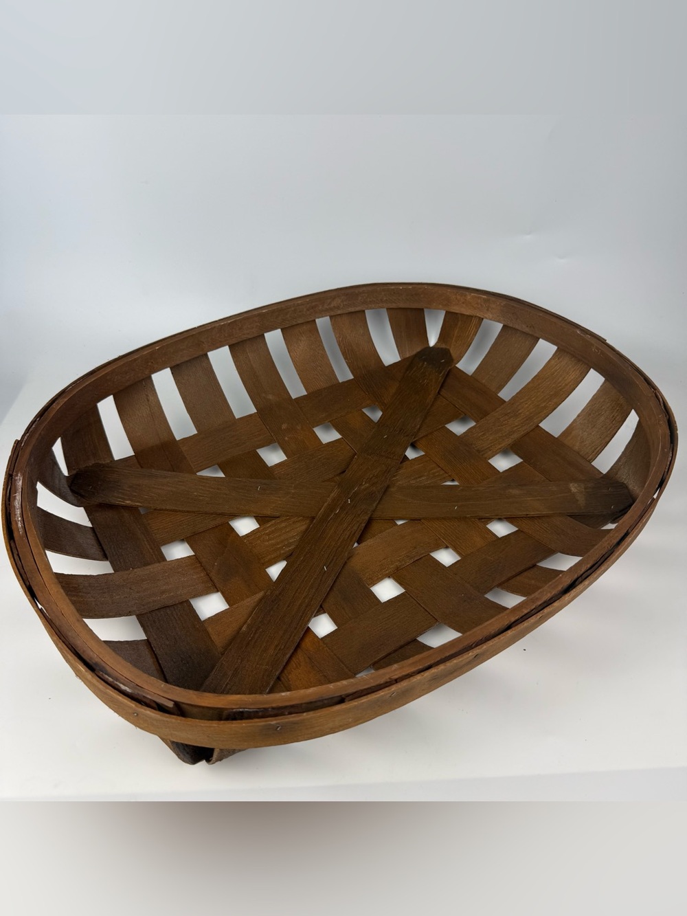 Woven Wood Tobacco Oval Basket Tray Rustic Farmhouse Vtg Style Brown 15.5”x19.5”